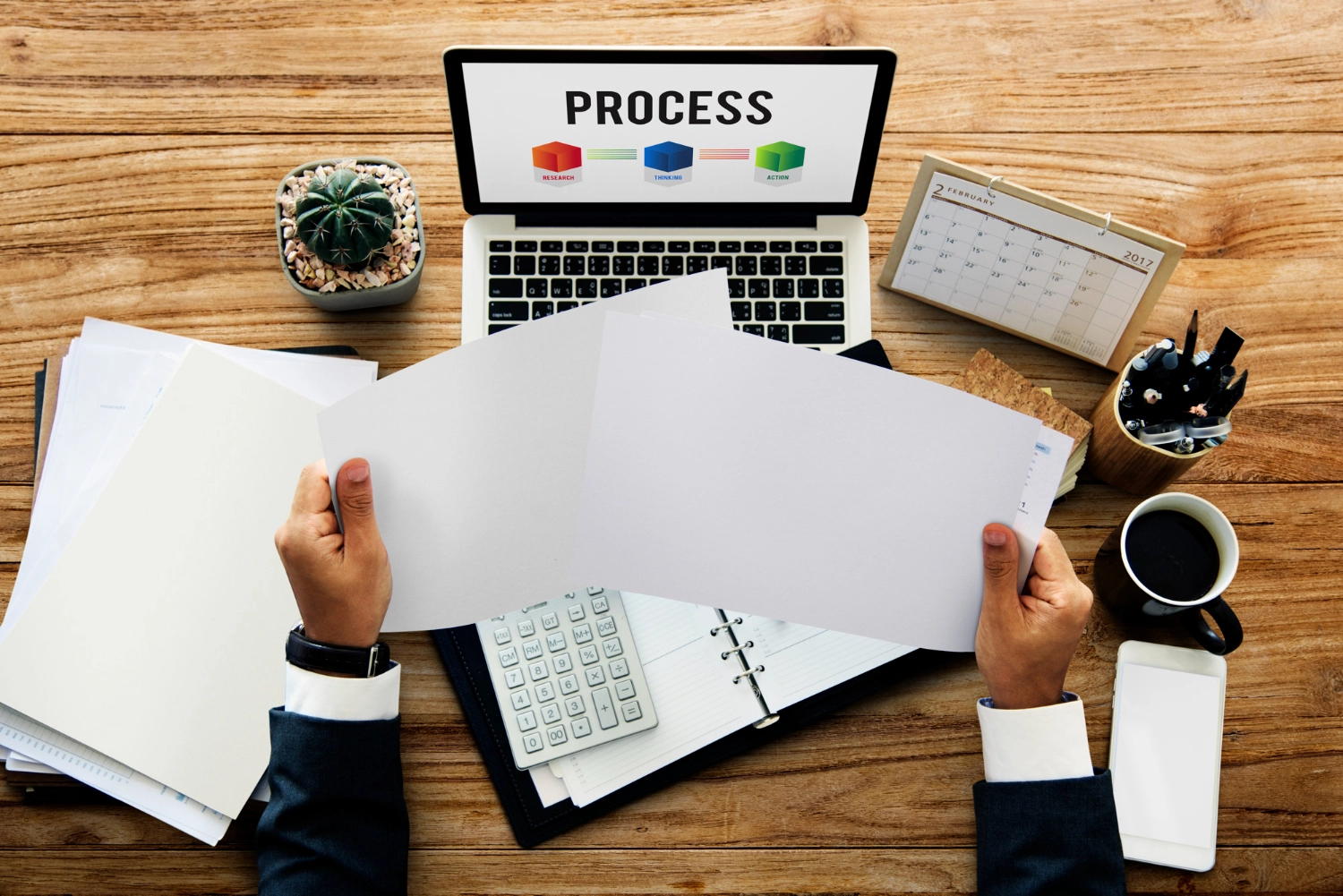 Illustration d'un process de relance commerciale, mettant en évidence des étapes clés pour améliorer l'efficacité des ventes.