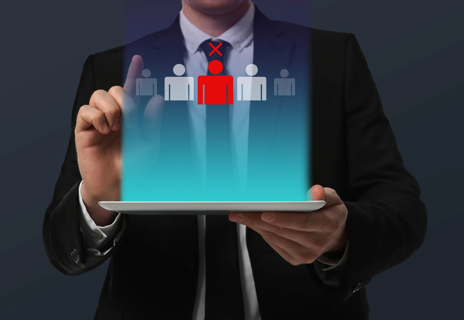  Illustration représentant un processus pour automatiser la qualification des leads B2B dans un CRM.