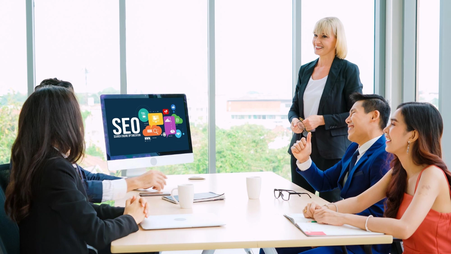 réseaux sociaux ou Google Ads pour le bâtiment : quel canal choisir